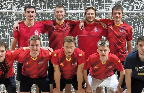 Zmagovalec  zimske lige ND Idrija je cerkljanska ekipa Bar Albinca.