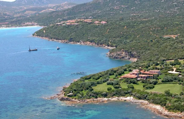 Berlusconijeva vila na Sardiniji naprodaj