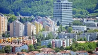 V Novi Gorici gre vsaka ponudba za stanovanje v najem takoj v 
promet. Za garsonjero je treba odšteti okrog 500, za dvosobno 
stanovanje pa od 450 do 700 evrov na mesec.