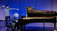 Pianistki Aleksandri Pavlovič se je na odru pridružil še slovaški plesalec Milan Tomášik.