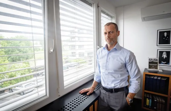 Aleksander Čeferin je napovedal, da leta 2027 ne bo več kandidiral 
za predsednika Uefe. 