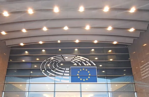 Evropski parlament pozval k neodvisni preiskavi volitev v Srbiji