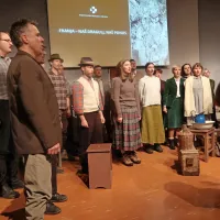 Mestni muzej Idrija, ki je ob kulturnem prazniku odprl vrata svojih zbirk in pripravil več delavnic, je skupaj z 
osnovno šolo Cerkno osrednjo prireditev ob kulturnem prazniku posvetil 80- letnici ustanovitve partizanske 
bolnice Franja. Scenaristka Tjaša Jurman je v pripoved  Franja - spomenik človečnosti s pomočjo 
dokumentarnega gradiva vtkala za  dragulj humanosti ključne dogodke in ljudi. Zbora - Zven in Cerklanke - je 
Pavel Magajne pospremil na originalni harmoniki iz bolnice. Vsi, skupaj z vodjo cerkljanskega muzeja Milojko 
Magajne in županom Gašperjem Uršičem so obljubili, da bodo, nasprotovanjem navkljub, sedaj porušeno 
bolnico in njeno sporočilo, obnovili v soteski Pasice. “Če bi le danes imeli vsaj kanec tedanje človečnosti ...”,  
je razmišljal odmevni hematolog in profesor dr. Samo Zver, ki je napisal predgovor k zborniku o Franji.