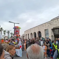 Na 14. Istrski pustni povorki zmago slavili &ldquo;dekanski vesoljci&rdquo; (FOTO, VIDEO)
