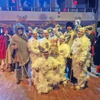 Veliki pustni ples v Piranu: od letali&scaron;ča do ovc Marco Polo (FOTO, VIDEO)