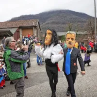 V Morsko je premier Robert Golob prišel s Tino Gaber. 