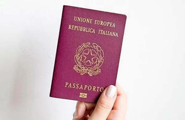 V italijanskih potnih listih bodo poslej zapisani vsi slovenski 
šumniki.
