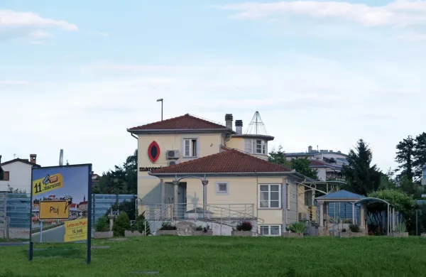  Številne hišne preiskave,  tudi  v  novogoriškem  klubu  Margerita,  je 
Nacionalni preiskovalni organ opravil sredi leta 2013.