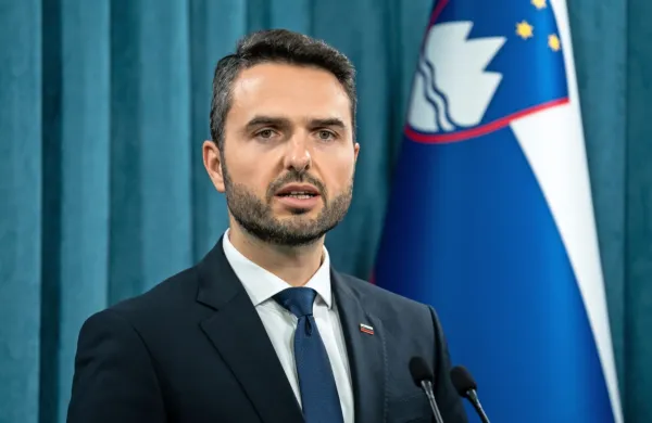 Matej Tonin