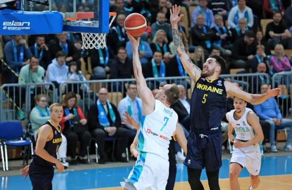 Slovenija : Ukrajina 87:73 (FOTO)