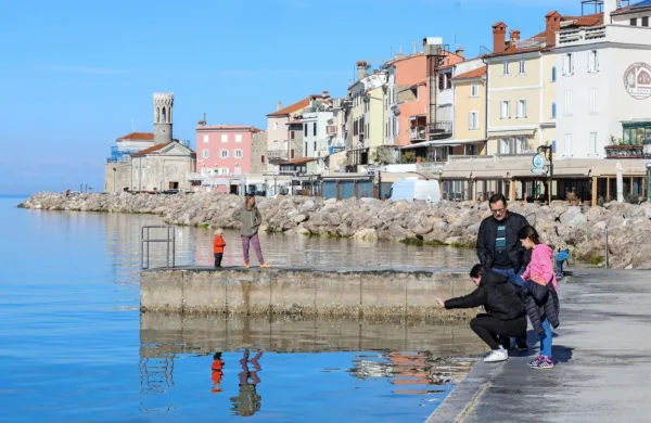Sončni dnevi se za kratek čas poslavljajo.