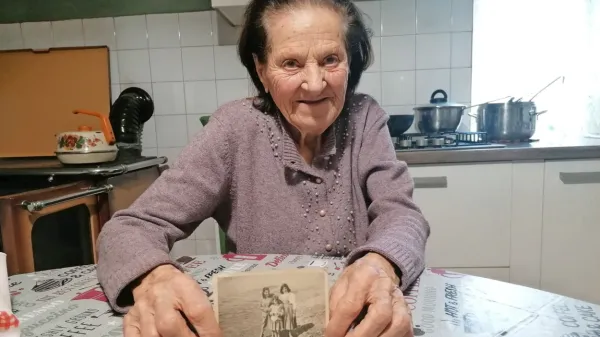 Mercede Porcu je vesela, da je obiskala svojo rojstno vas in 
sorodnike na Sardiniji,  čeprav je doma s svojim izginotjem 
ustvarila precejšen  preplah.