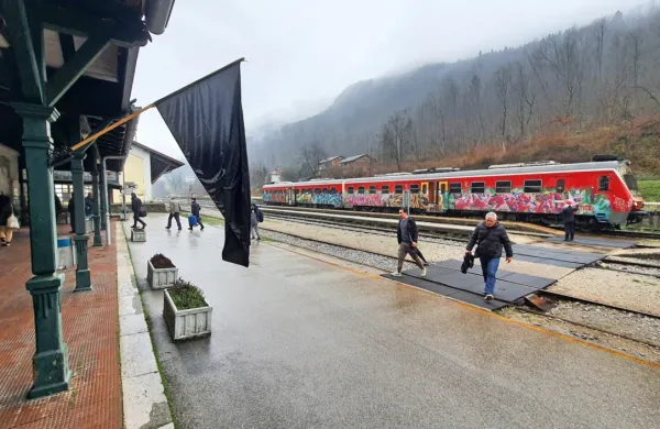 Most na Soči: v gostinskem lokalu do smrti zabodel 25-letnega mo&scaron;kega (FOTO)