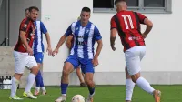Leon Sever (z žogo) se je iz Dekanov preselil k  izraelskemu 
drugoligašu  Hapoel Nof HaGalil.