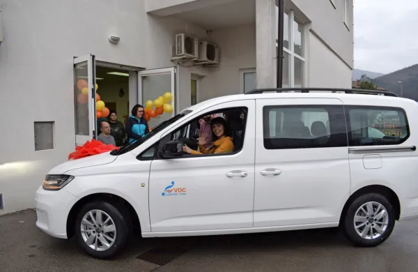 Ajdovski VDC je dobil novo vozilo