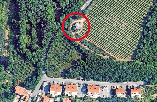 Ankaran: javna dražba zemlji&scaron;ča brez hi&scaron;e