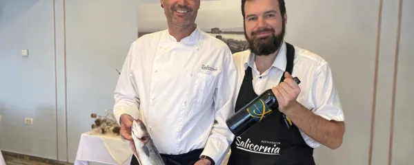 Na fotografiji sta Vjekoslav Hederič (levo) in Jan Sinčič iz 
Salicornie v Bertokih.