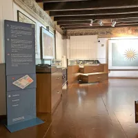  Stoječi totem v stalni razstavi Orožarna