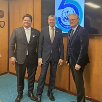 Direktor IMLI prof. Martinez, generalni sekretar IMO Dominguez in prof. Pavliha.