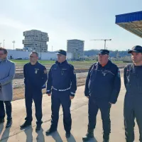  Kako bo teklo onesposabljanje bomb in evakuacija, so včeraj 
pojasnili župan Samo Turel, vodja evakuacije Simon Vendramin, 
načelnik  PP Nova Gorica Sejad Jušić ter poveljnika državne in 
regijske enote za NUS Darko Zonjič in Aljaž Leban. 