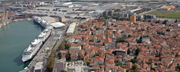 Zbujanje koprskega mestnega jedra