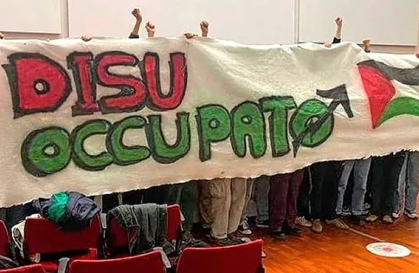 Študenti so okupirali univerzitetne prostore v Androni Baciocchi.
