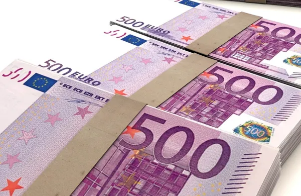 Osumljeni  italijanski  državljan  je  z računa svojega  slovenskega  
podjetja brez pravne podlage   prenakazal  ali dvignil  skupno 1,9 
milijona evrov. 