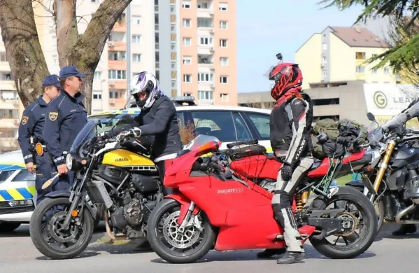 V Tolminu in  Kromberku   konec tedna  pripravljajo  delavnice za  motoriste. 