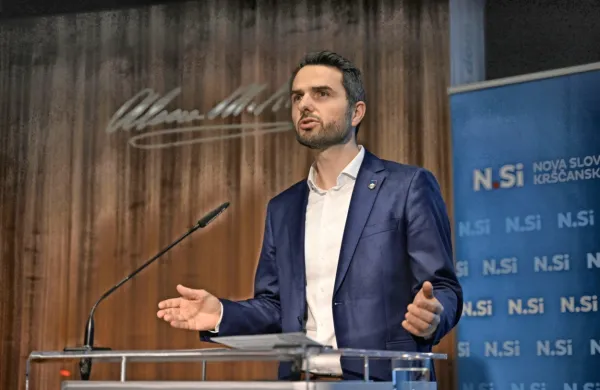 Prvo mesto so v stranki, kot se je že napovedovalo v minulih 
tednih, zaupali predsedniku NSi Mateju Toninu.