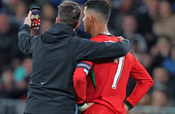 Janez Kozelj je po 20 letih le dočakal selfi z Ronaldom.