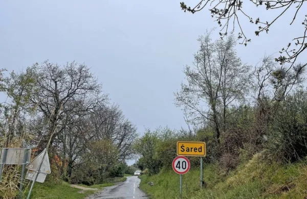 Rop  se je zgodil  nekaj  kilometrov stran  od bolj  strnjenega  dela  Šareda.  