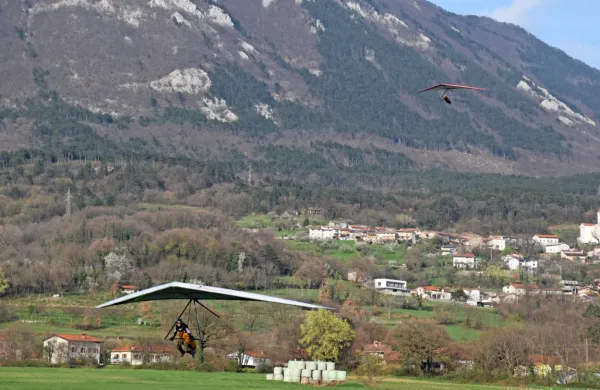 V Logu pri Vipavi je jadralo  70 pilotov iz 14 držav.