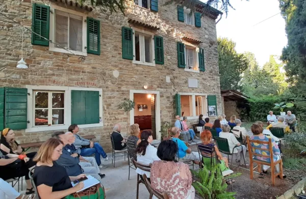 Jutri vabijo na branje Kosmača pred Kosmačevo hi&scaron;o