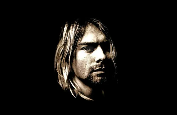 Nirvana je v času svojega delovanja izdala le tri studijske albume - poleg omenjenih prvih dveh še Utero - nekaj pa jih je izšlo pozneje, med njim leta 1994 plošča Unplugged in New York, ki velja za enega najboljših akustičnih albumov.