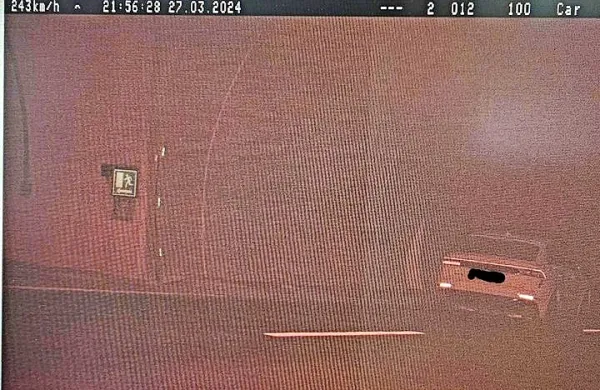 Skozi predor Markovec zdrvel s hitrostjo 243 km/h