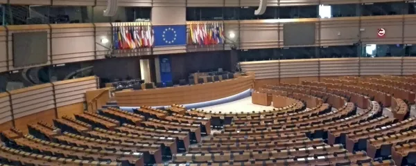 Strah pred poslab&scaron;anjem razmer