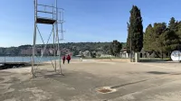 Sprehajalna površina bo na lucijski laži ob  koncu gradbeni del bolj  
enakomerna. 