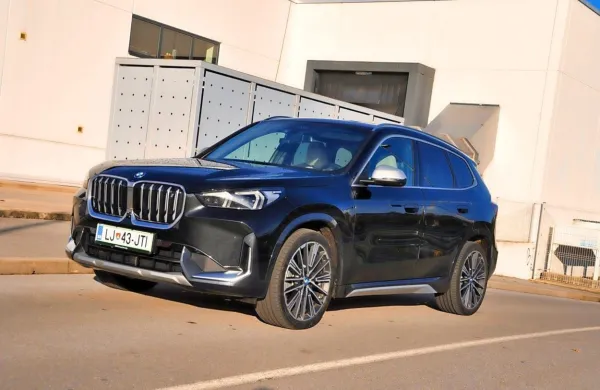 BMW je X1 opremil tudi s povsem električnim pogonom, ki za 
nekatere lahko predstavlja zanimivo alternativo.