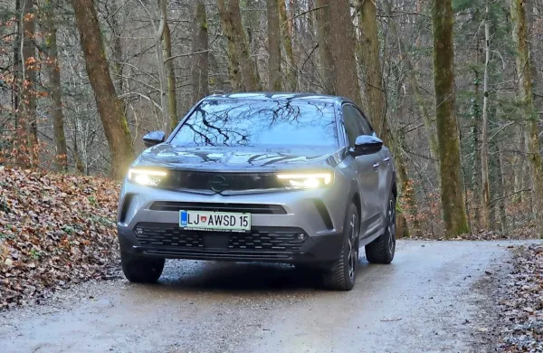 Oplov električar bo bržkone primeren za drugi avto v družini, ki bi 
bil za uporabo na kratke razdalje.