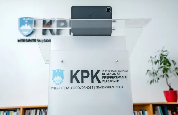 Predsednica republike Nataša Pirc Musar je v uradnem listu 
objavila nov poziv za zbiranje kandidatur za namestnika predsednika Komisije za preprečevanje korupcije (KPK).
