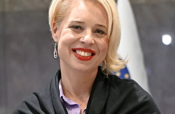 Predsednica DZ Urška Klakočar Zupančič se o datumu referendumov 