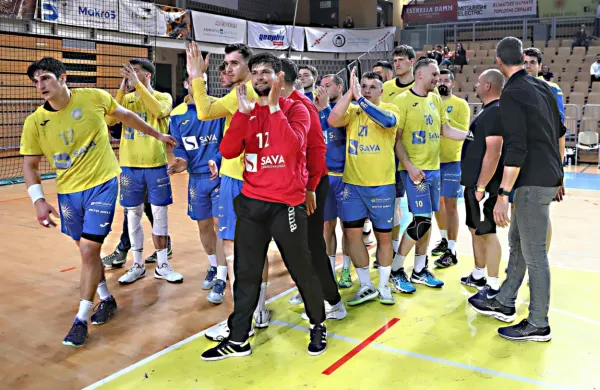 Koper je  prišel do 14. zmage v sezoni. Z 28 osvojenimi točkami je 
na sedmem mestu državnega prvenstva.