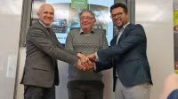 Janko Boštjančič, Stojan Ščuka in Aaron Uazeua so včeraj obnovili sodelovanje pod skupno znamko Trio kraških znamenitosti. Z roko v roki 
se promovirajo že od leta 2016. 