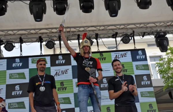 Najboljši na 160 km je bil Aleš Frlic, levo je drugouvrščeni Anže 
Sobočan.