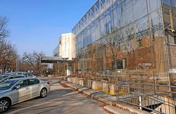 Ministrica  Andreja Katič je   predstavila glavne ugotovitve cenitve 
za stavbo na Litijski 51. 