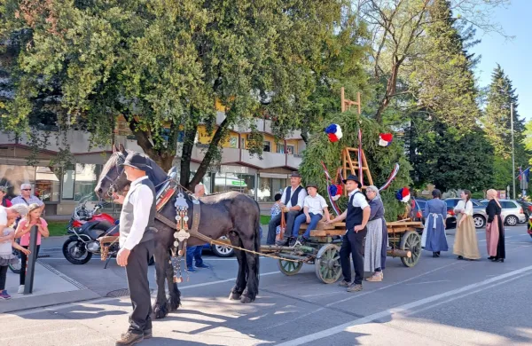 V Novi Gorici so pričakali Gori&scaron;ki mlaj 2024 (FOTO)
