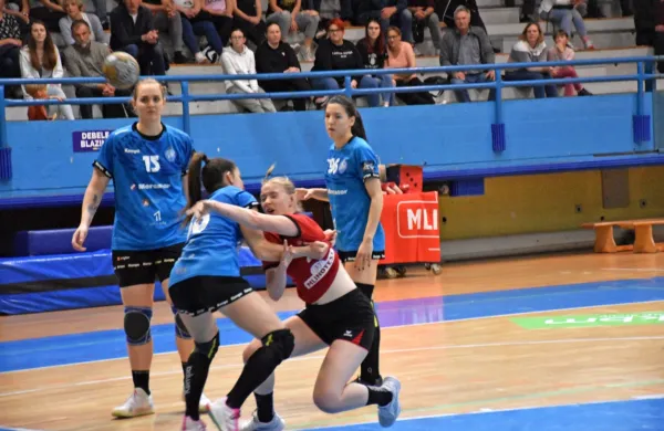  Maja Grmek je v nedeljo zvečer med Ajdovkami še najbolje prebijala 
Krimov obrambni zid.