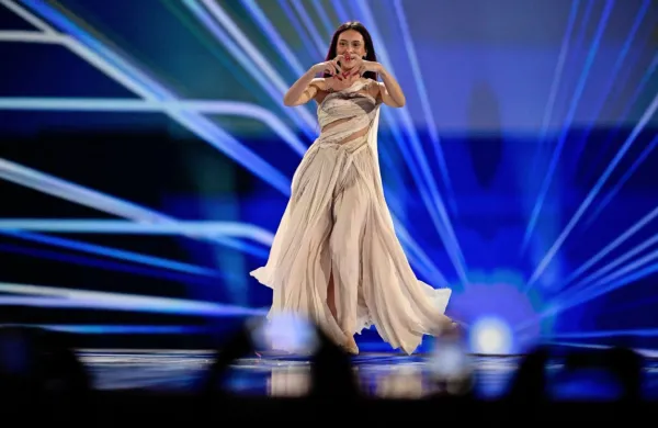 Izraelska predstavnica Eden Golan se je uvrstila v sobotni finale.