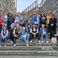 Skupinski sprehod po Bo&scaron;adragi priklical spomine z vonji in okusi