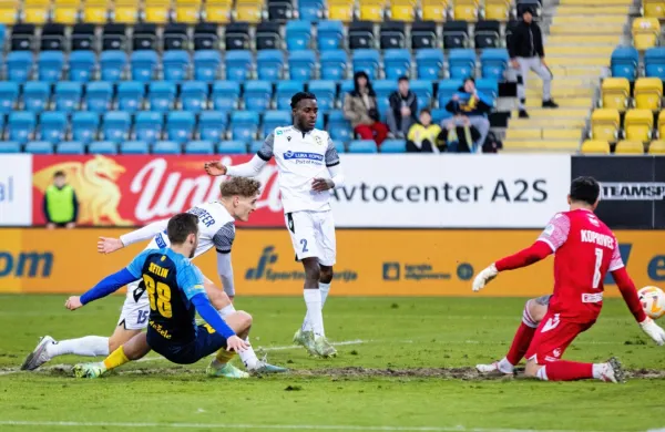 Koprčani so na zadnjem gostovanju  v Celju izgubili šele v končnici 
dvoboja. Bilo je 2:0.